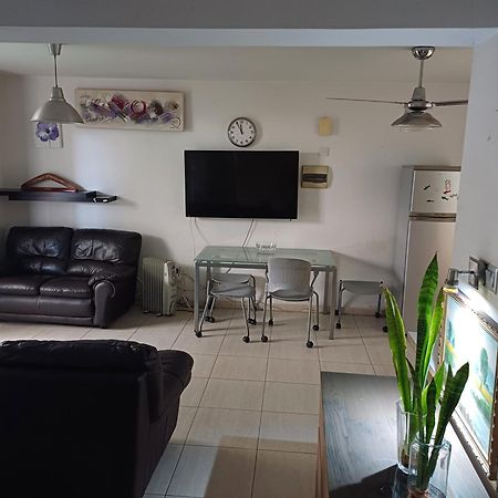 Kapary Apartment พาราลิมนี ภายนอก รูปภาพ